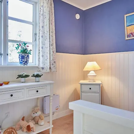 4 Person In Ronne-by Traum Tatil Evi