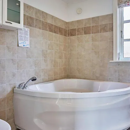 Tatil Evi 4 Person In Ronne-by Traum *